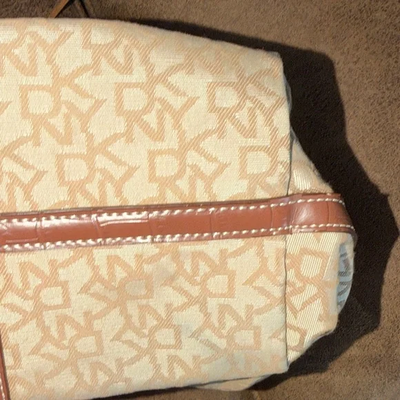 DKNY Beige and Brown Monogram Shoulder Bag - Picture 11 of 12